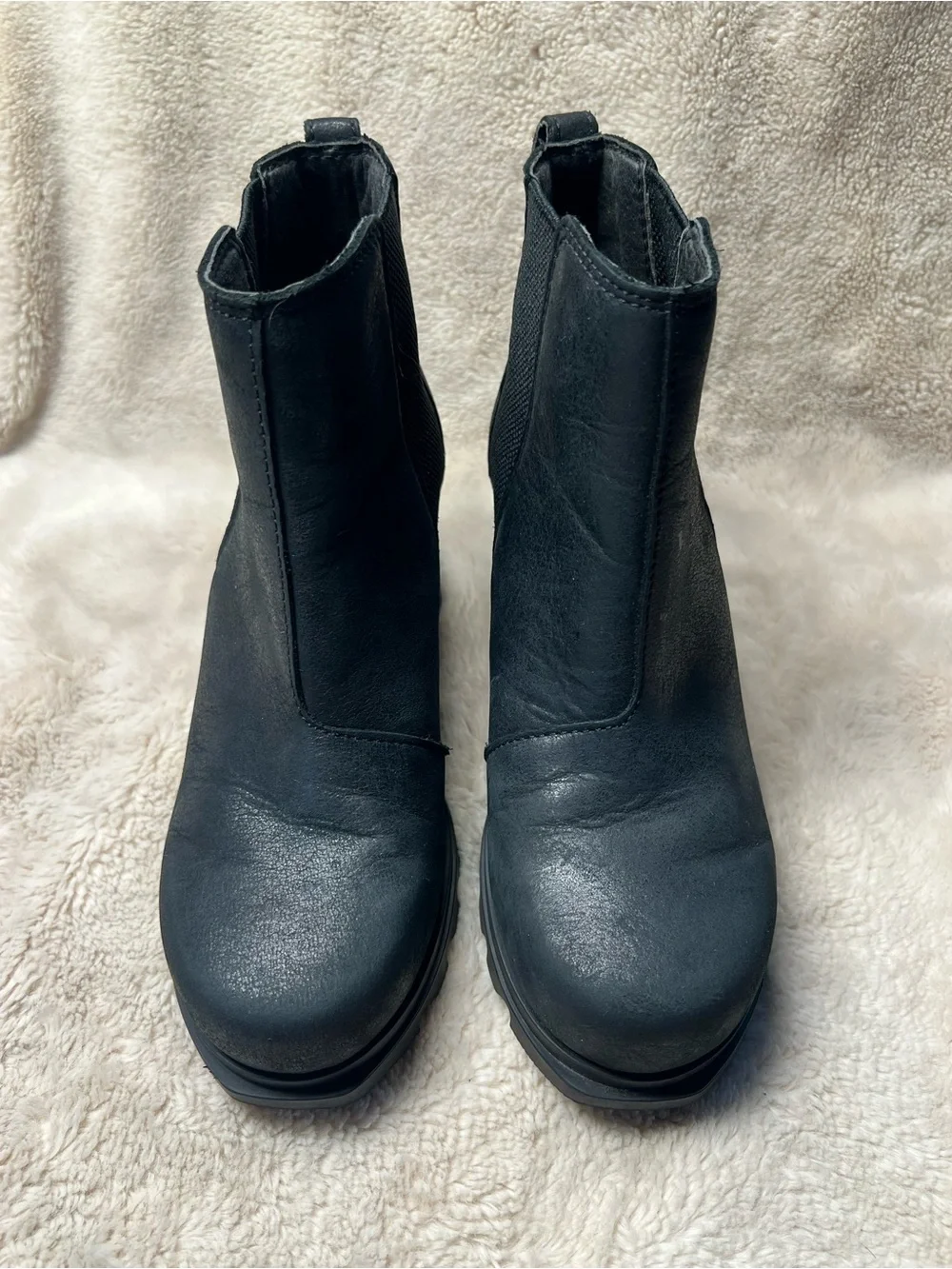 Sorel Women's Joan of Arctic Wedge III Chelsea Boots Size 6